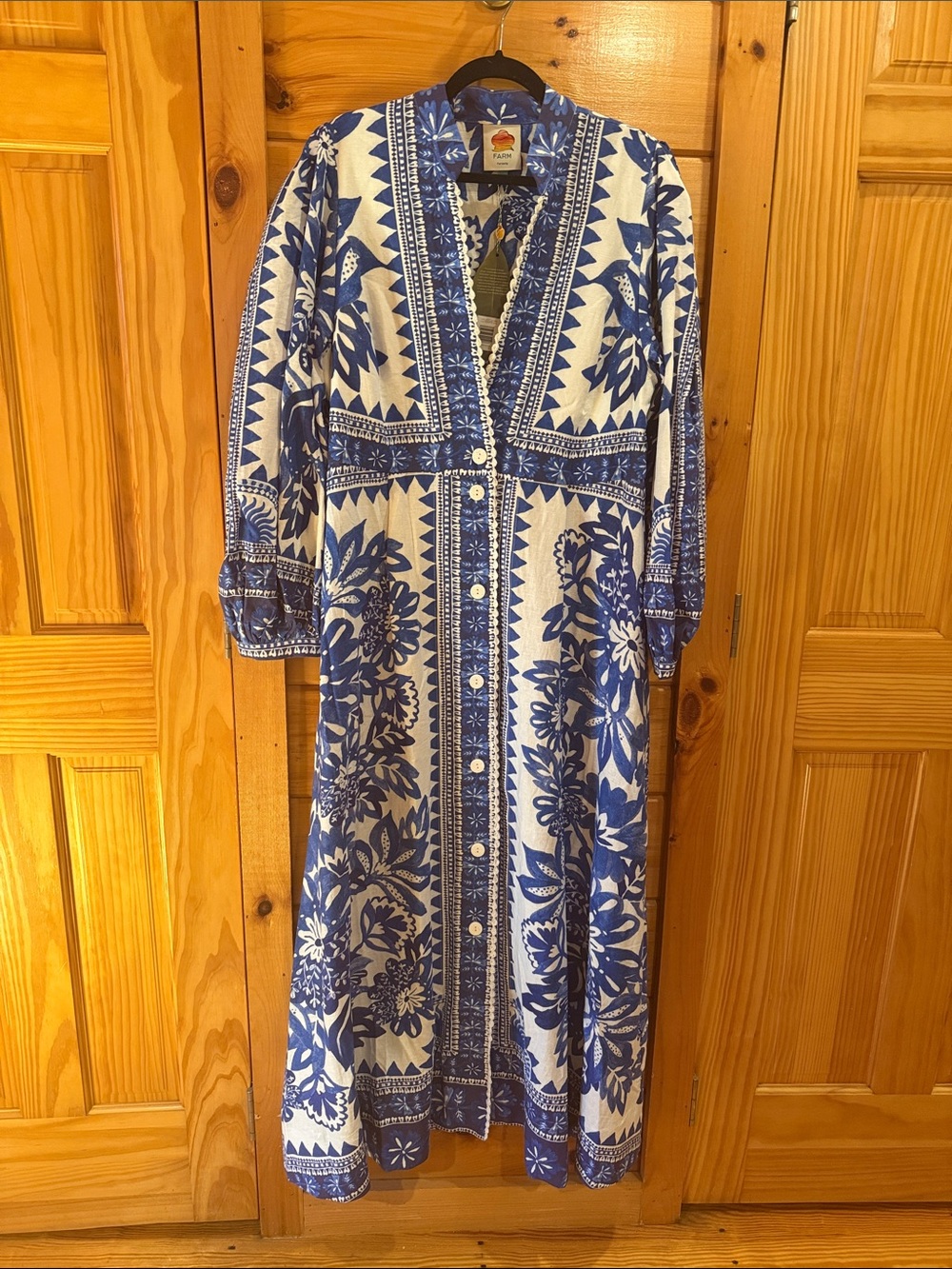 NWT! 💙 FARM Rio Flora Tapestry Linen-Blend Maxi Dress, Size L! - Picture 5 of 10